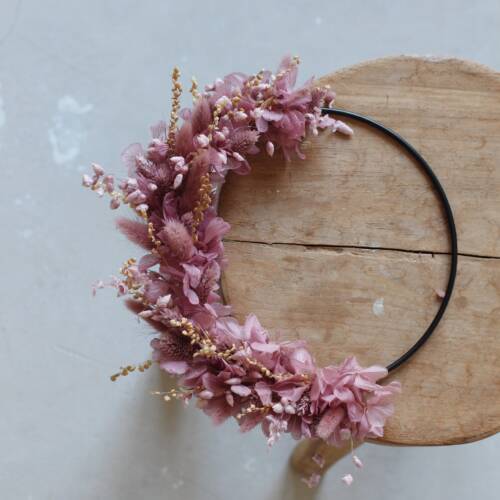 Couronne de fleurs séchées